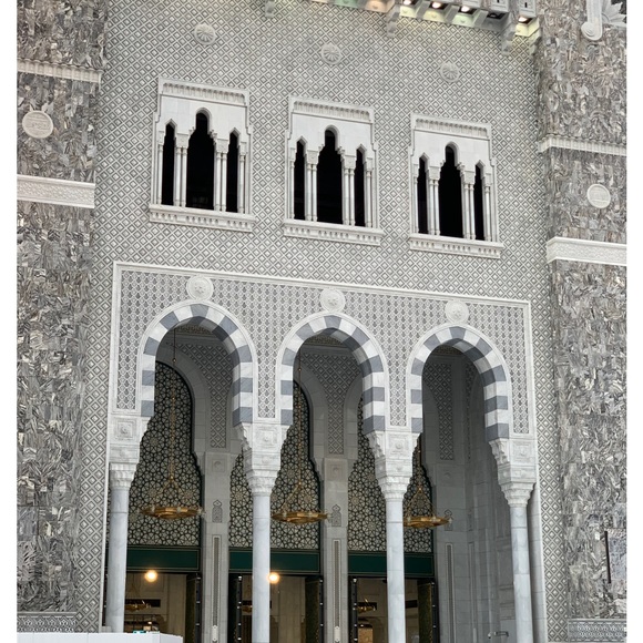 Meet your Posher, Muslimah Rock - Picture 1 of 1